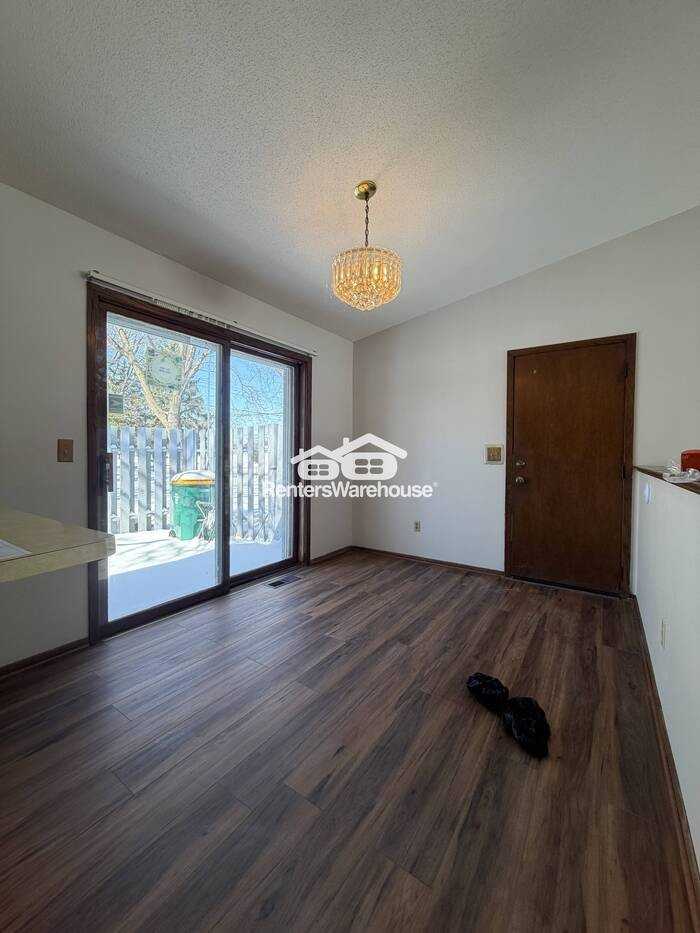 7441 Major Ave N - Photo 4 of 19