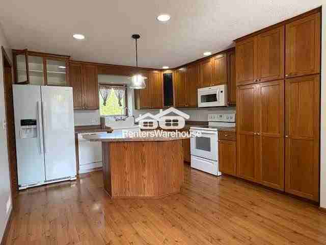 1506 71st Ave N - Photo 2 of 23