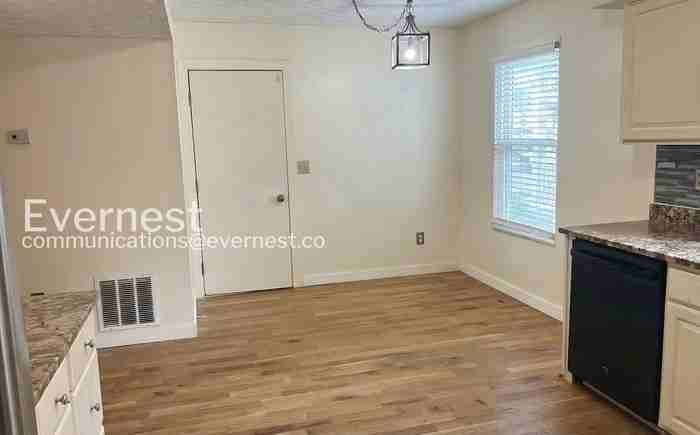 2566 Edencreek Ln - Photo 4 of 31