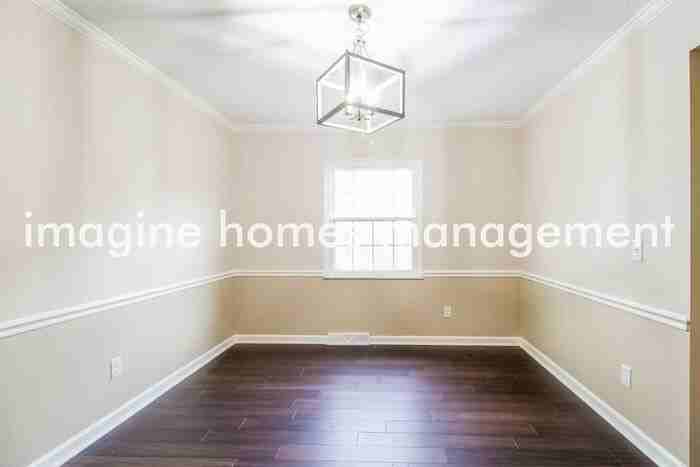 1898 Muskegon Dr - Photo 4 of 20