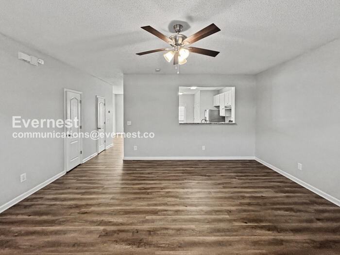 8644 Thomas Ln - Photo 4 of 24