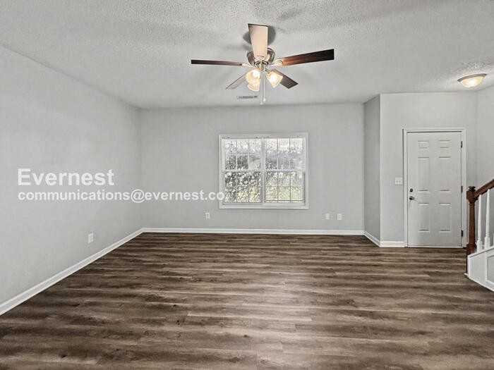 8644 Thomas Ln - Photo 5 of 24