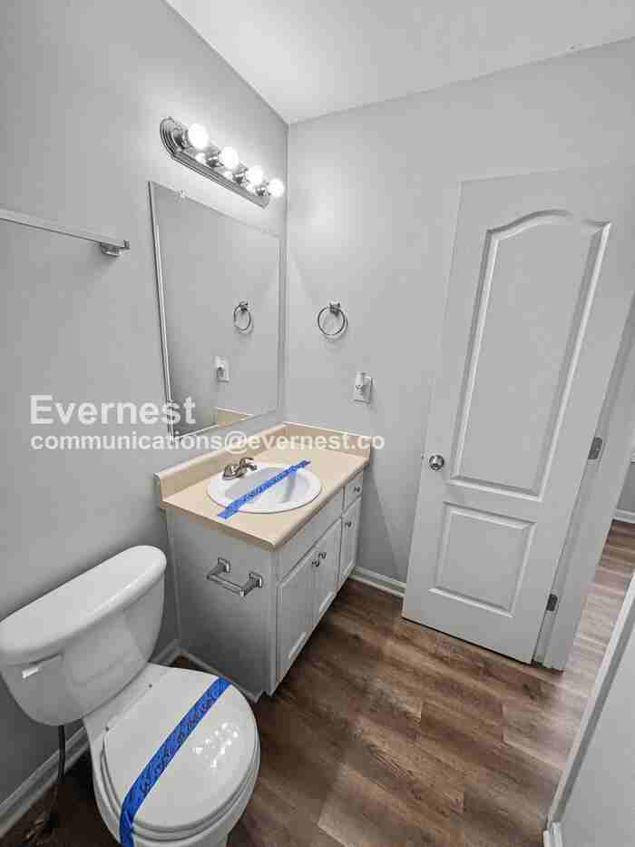 8644 Thomas Ln - Photo 6 of 24