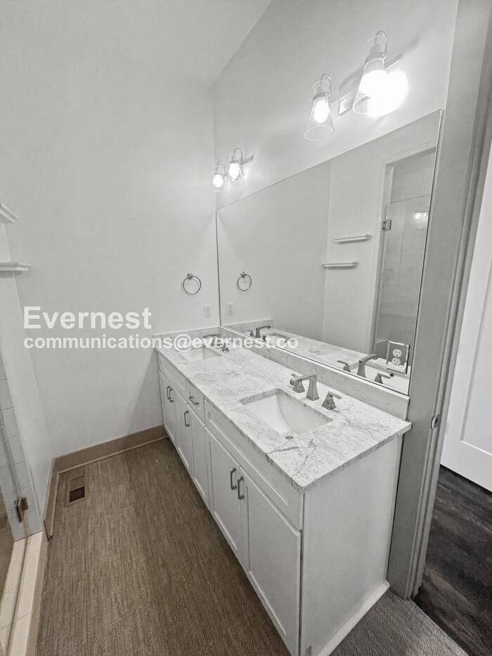 2209 15th Ave N - Photo 7 of 28