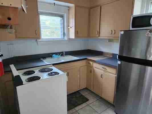 720 S Park St #3 - Photo 3 of 9