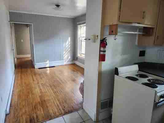 720 S Park St #3 - Photo 4 of 9