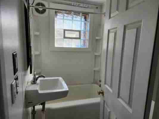 720 S Park St #3 - Photo 5 of 9