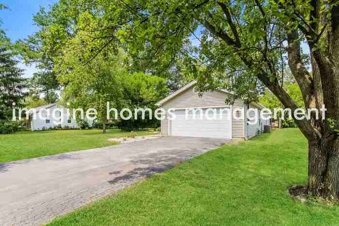 7804 Cincinnati Ave - Photo 4 of 14
