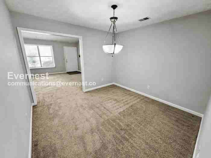 1251 Hanover Pl - Photo 6 of 14