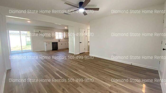 633 Paul Pl - Photo 2 of 17