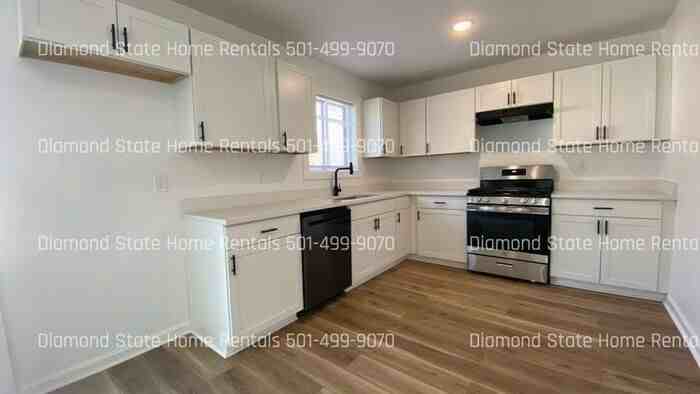 633 Paul Pl - Photo 5 of 17