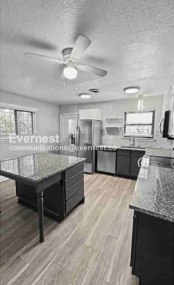 3992 Arbor Place Ln - Photo 5 of 18