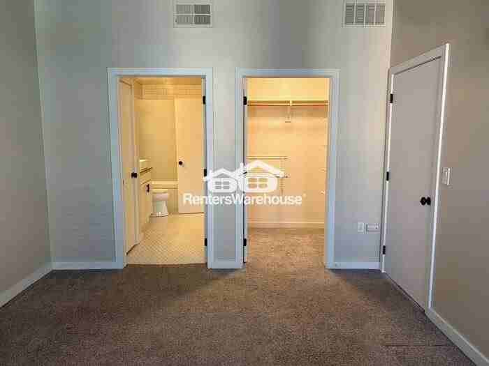 275 S Harrison St #203 - Photo 7 of 12