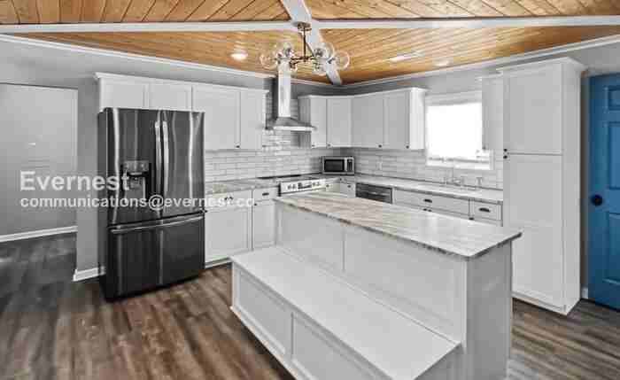 5501 Saint Elmo Ave - Photo 2 of 21