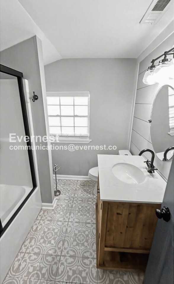 5501 Saint Elmo Ave - Photo 5 of 21