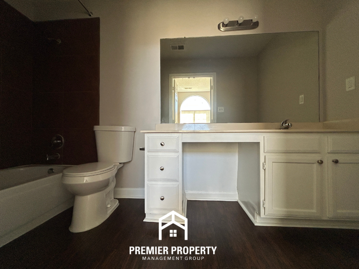 4566 Kings Grant Dr - Photo 5 of 12