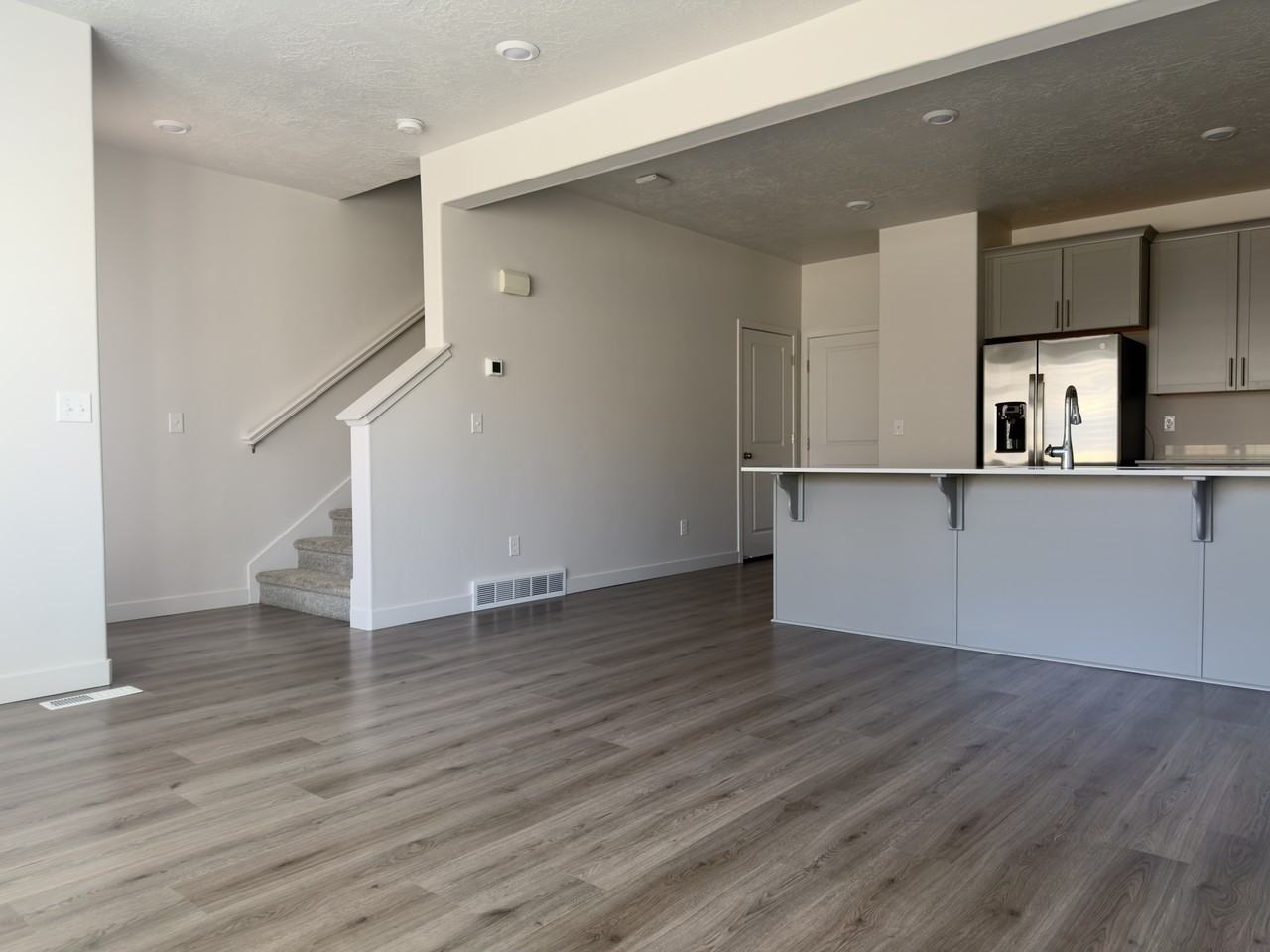 965 W Tiffany Dale Way