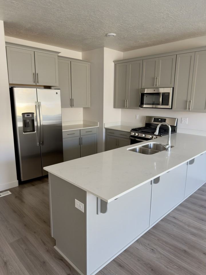 965 W Tiffany Dale Way - Photo 2 of 20