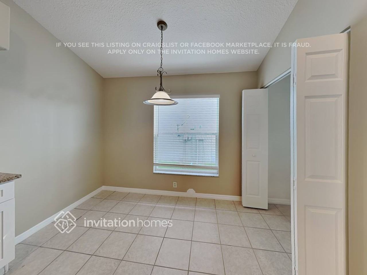 2726 Bradfordt Dr - Photo 3 of 10