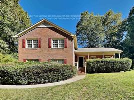 featured image of 1441 Albans Ct