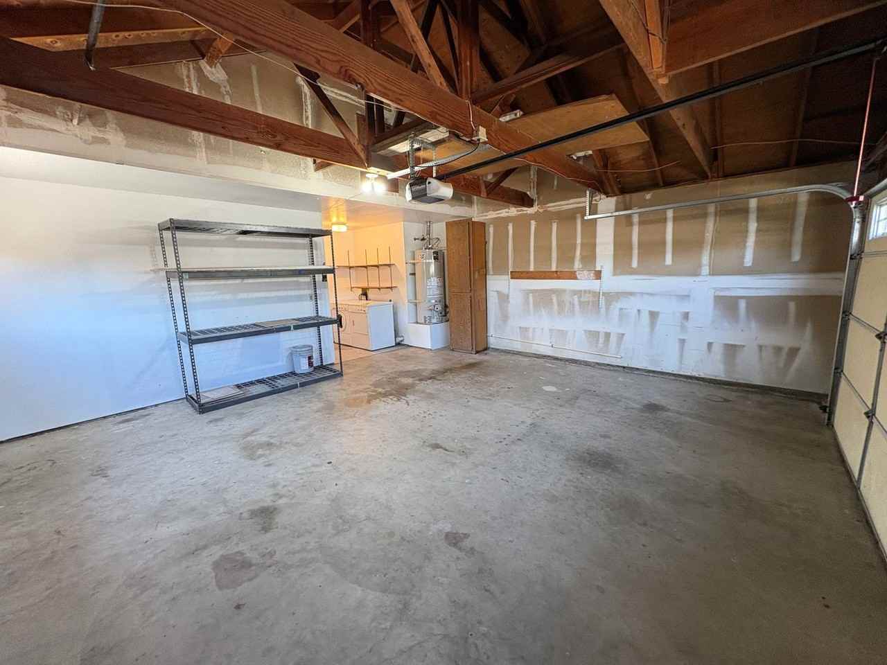 519 N Aspen St - Photo 3 of 34