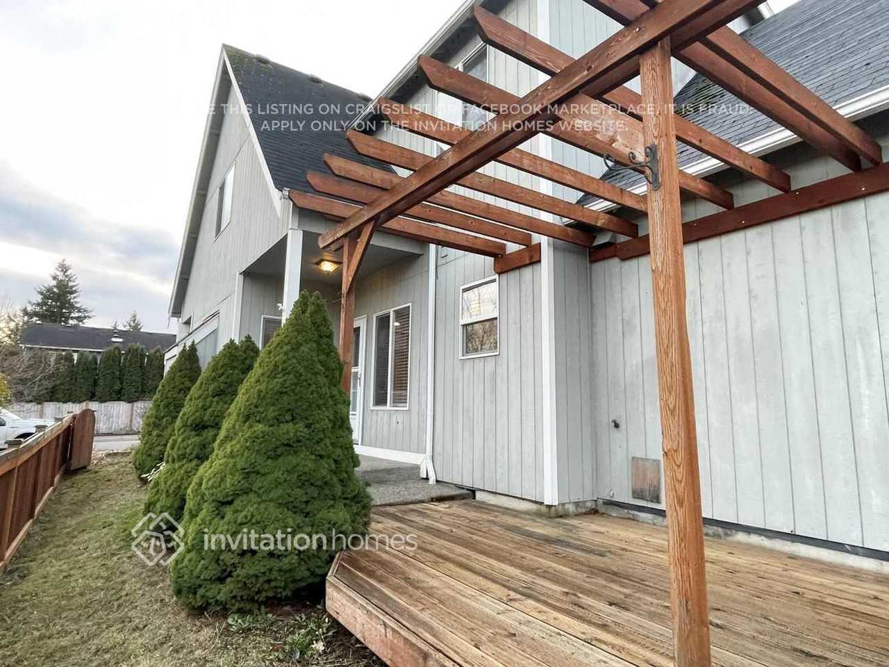 18006 Panorama Blvd E - Photo 2 of 5