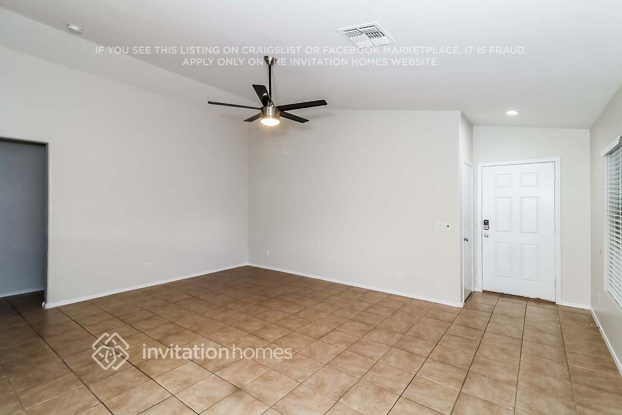 11538 W Palo Verde Ave - Photo 2 of 16