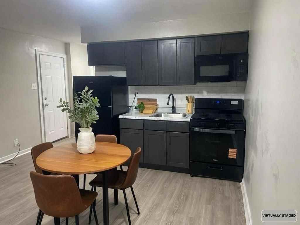 1513 Liberty Street - Photo 5 of 7