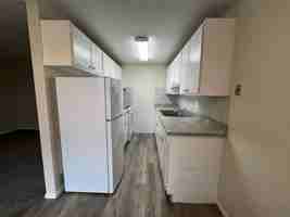 featured image of 339 E 10th St