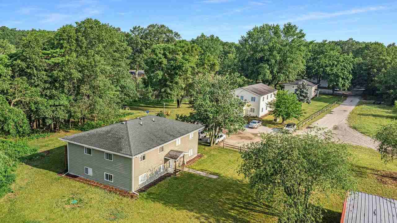 Five Lakes Apartments - Photo 3 of 5