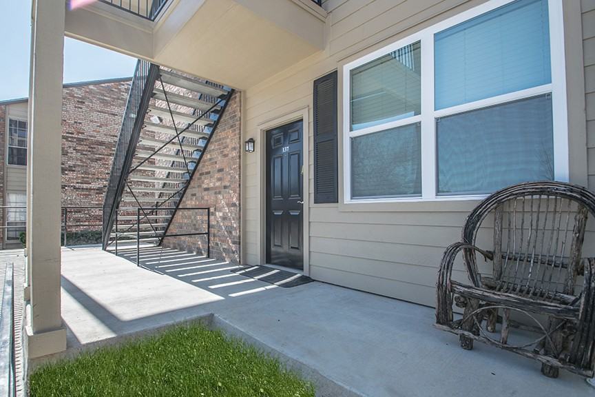 Hunters Court - Photo 2 of 37