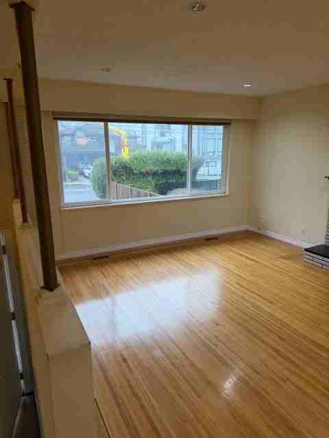 1485 Duthie Avenue - Photo 2 of 16