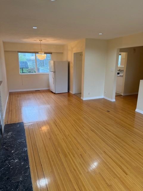 1485 Duthie Avenue - Photo 3 of 16