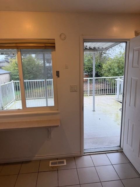 1485 Duthie Avenue - Photo 5 of 16