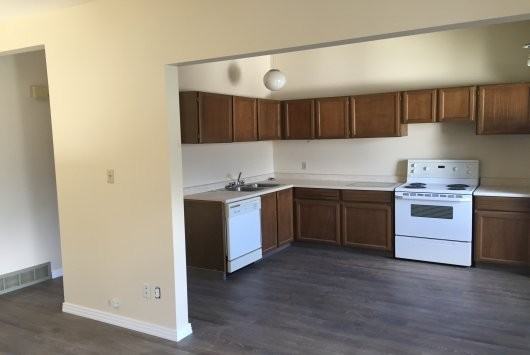Riverbend Villas - Photo 7 of 13