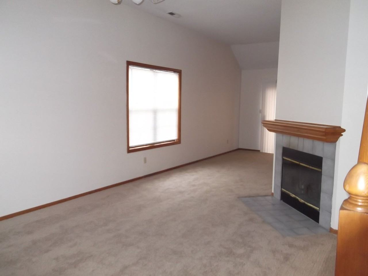 2205 Vail Way - Photo 2 of 7