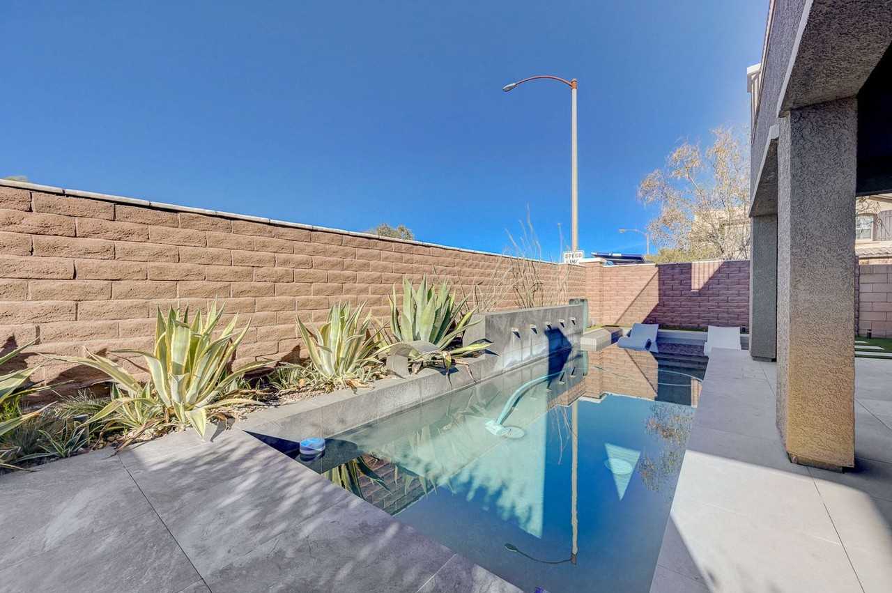 7778 7778 Tableland View Court Las Vegas, NV 89179 - Photo 4 of 50