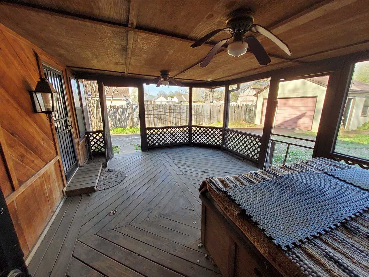 7219 Lawn Ln - Photo 2 of 20