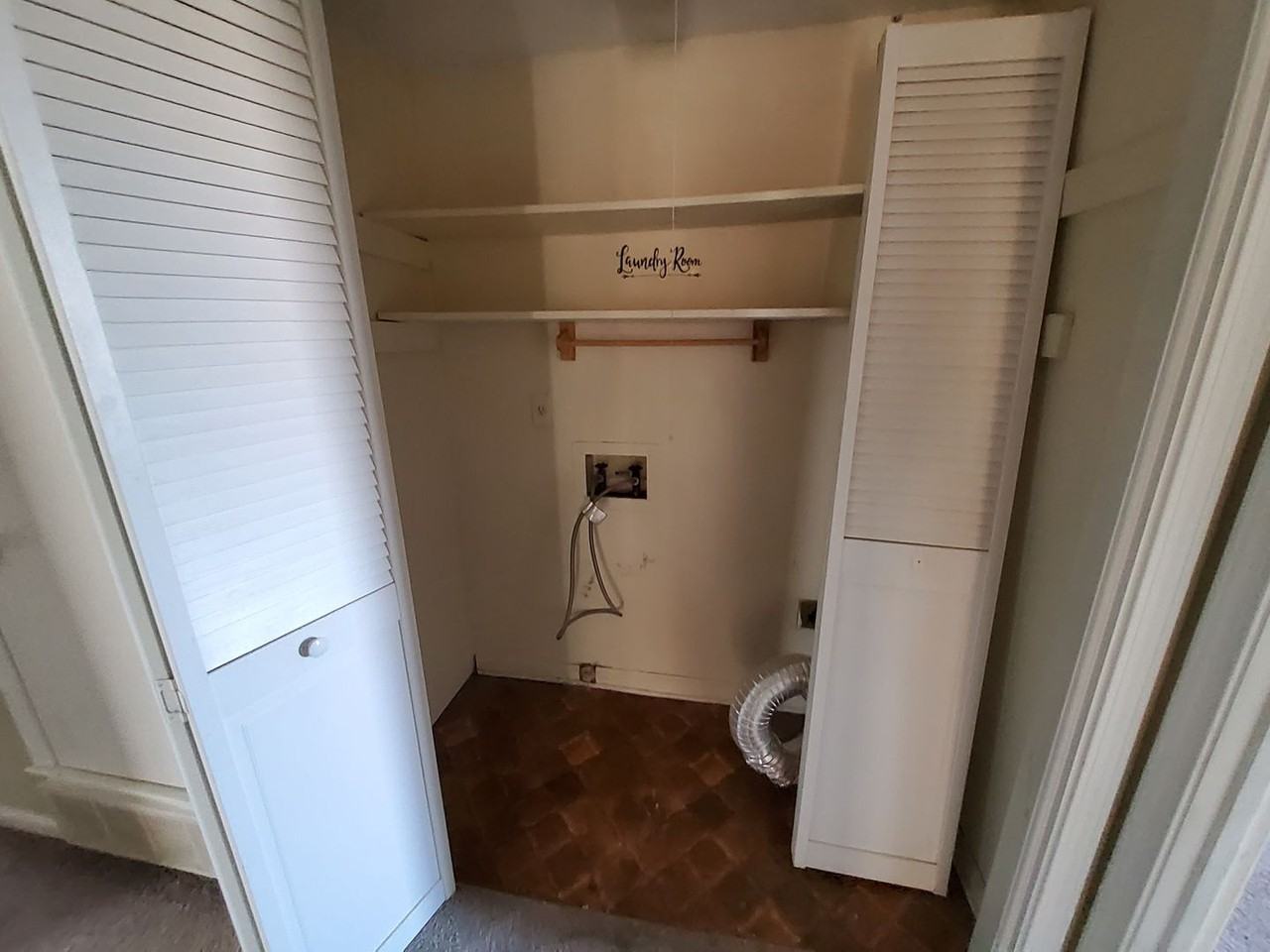 7219 Lawn Ln - Photo 7 of 20