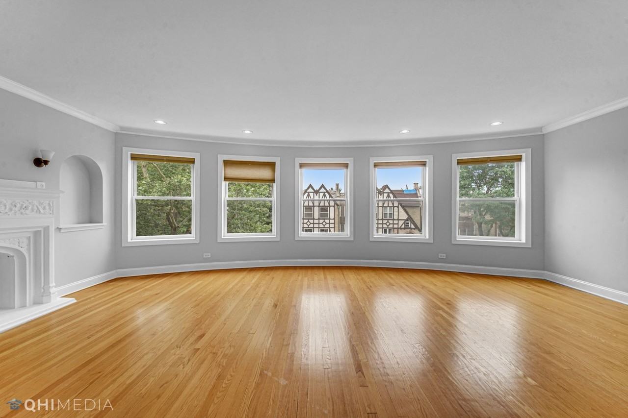 6144 N Washtenaw Ave - Photo 5 of 19