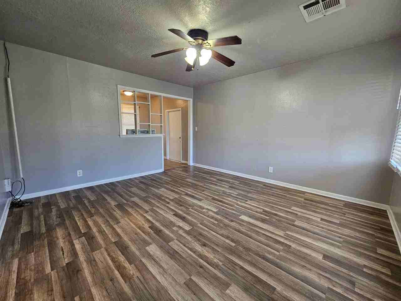 1328 Regent St - Photo 3 of 17