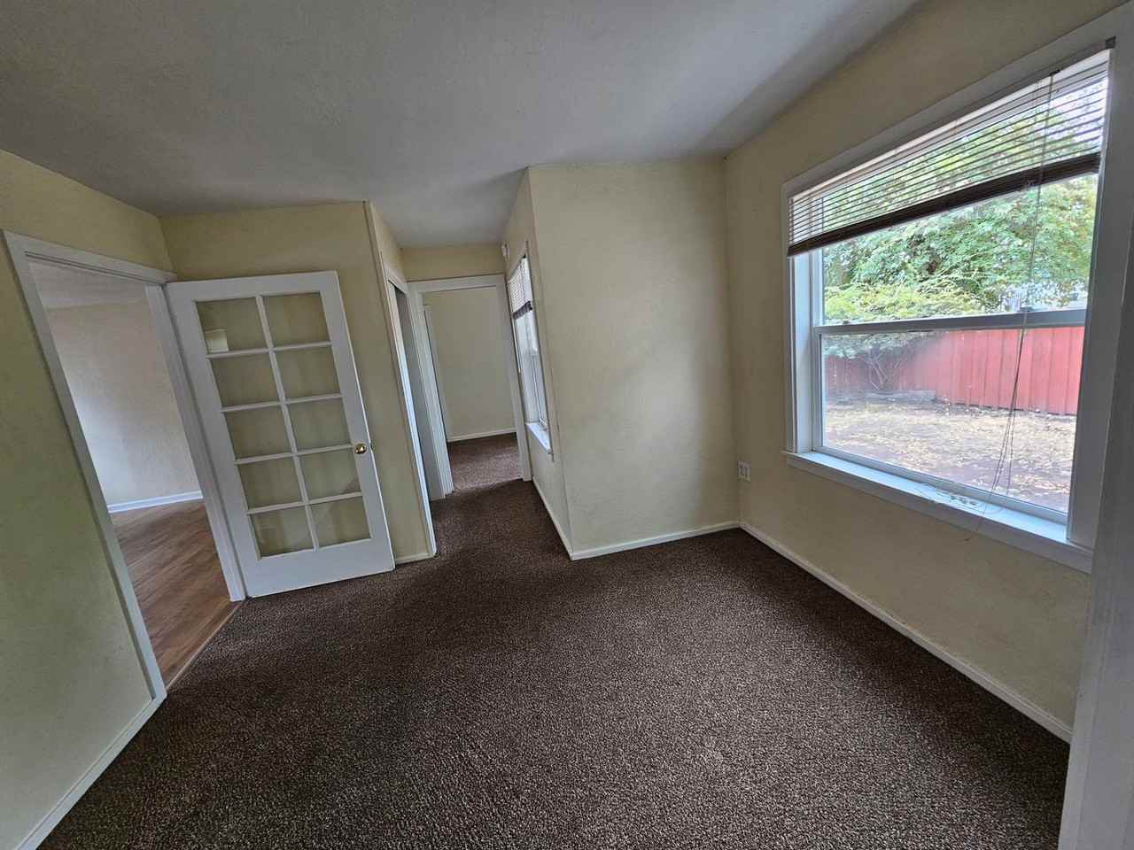 14531 Emory Ave - Photo 4 of 13