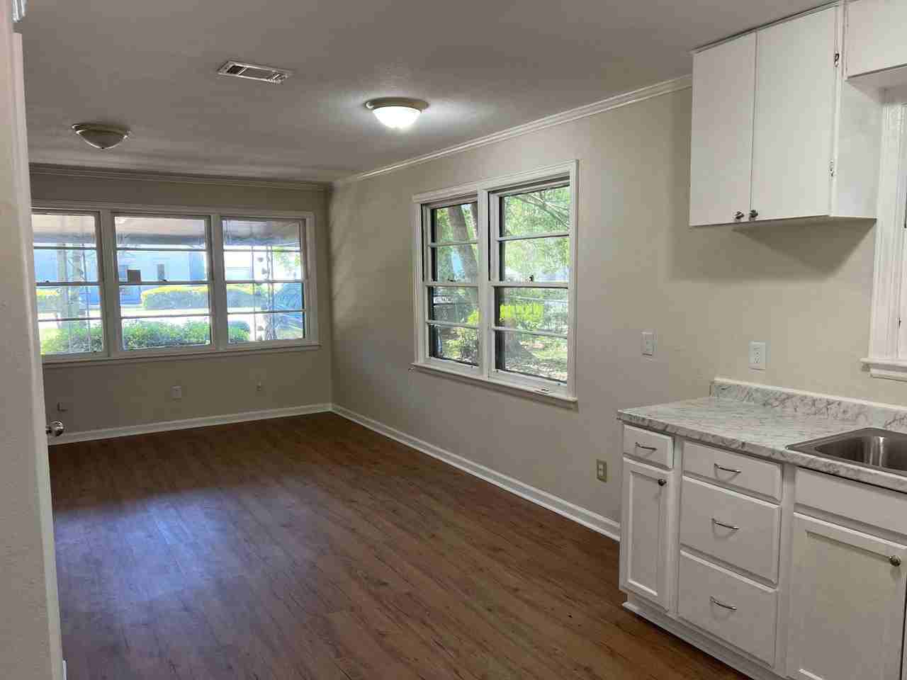 706 W Gordon St - Photo 7 of 14