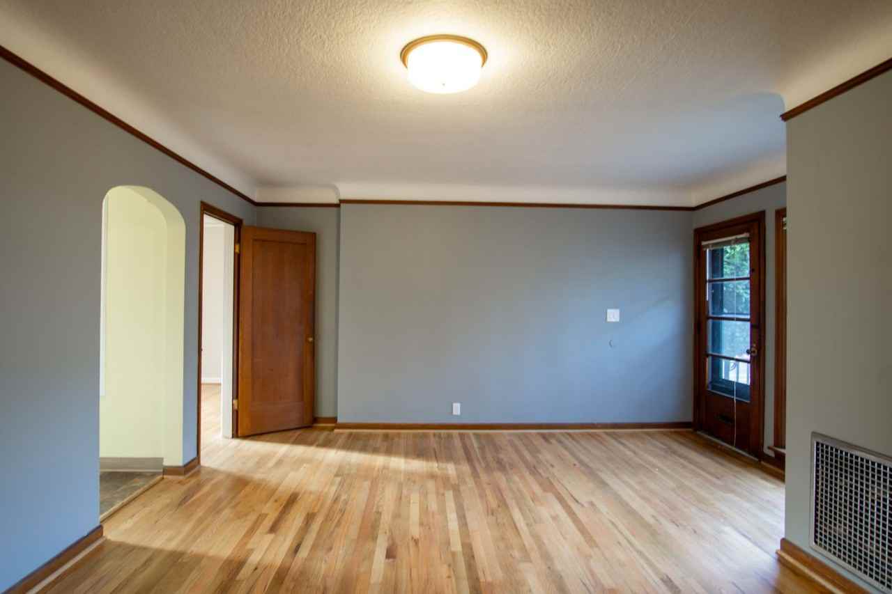 1228 Se Cesar E Chavez Blvd - Photo 3 of 14