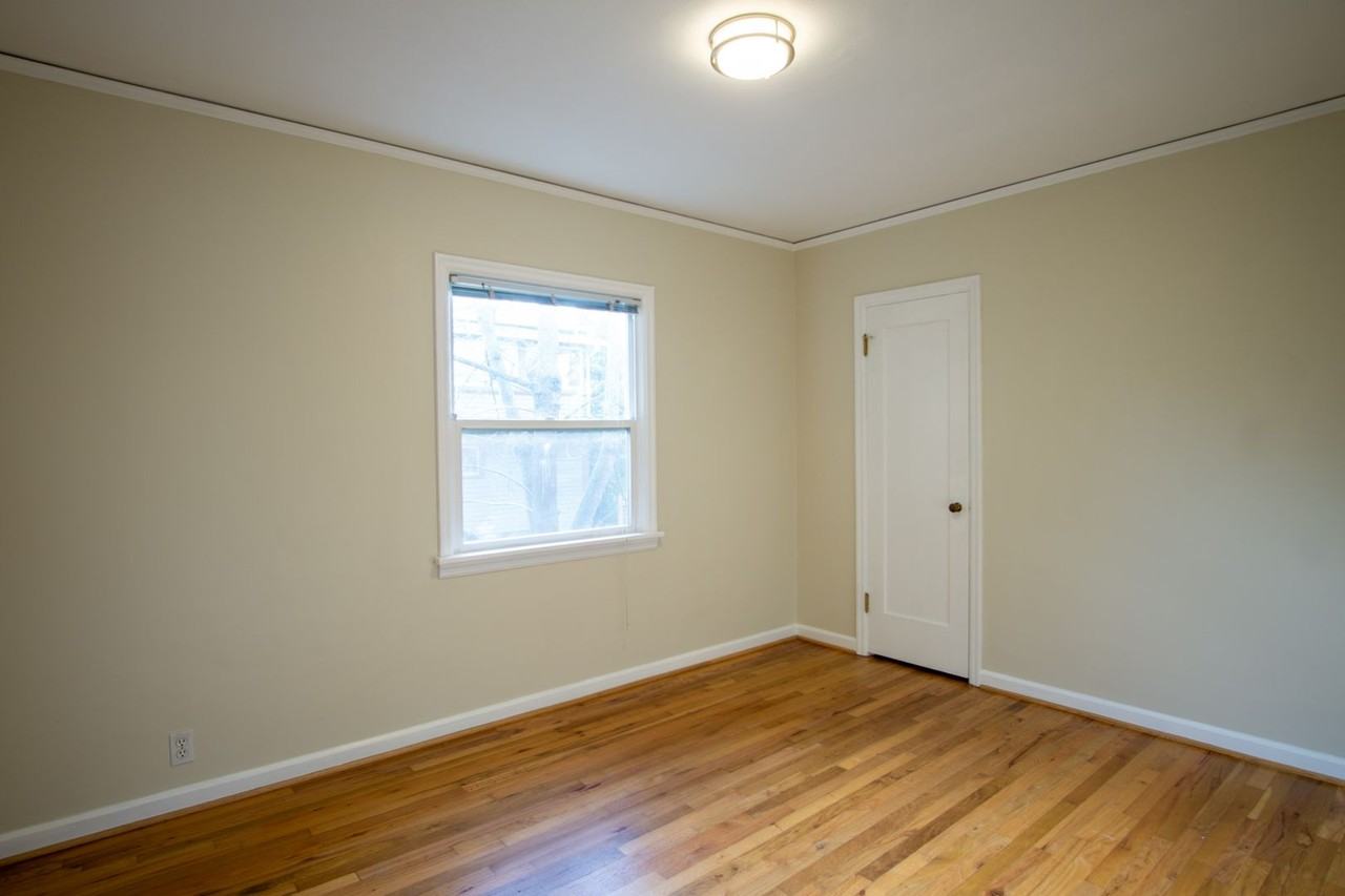 1228 Se Cesar E Chavez Blvd - Photo 7 of 14