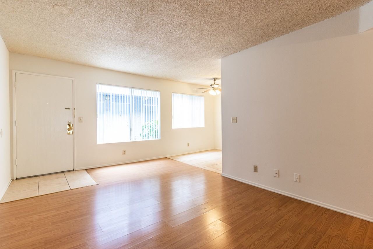 CAMARILLO10845 - Photo 3 of 49