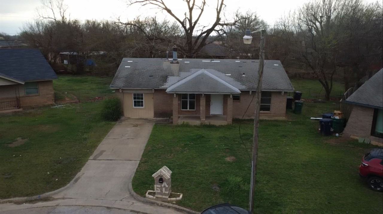 2532 Se 47th St - Photo 4 of 23