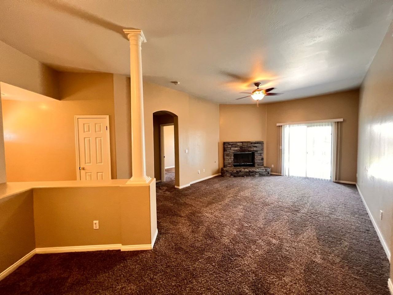 8304 Essex Ct - Photo 4 of 24