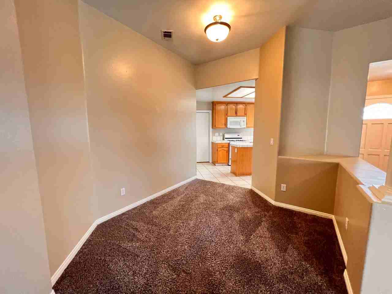 8304 Essex Ct - Photo 6 of 24