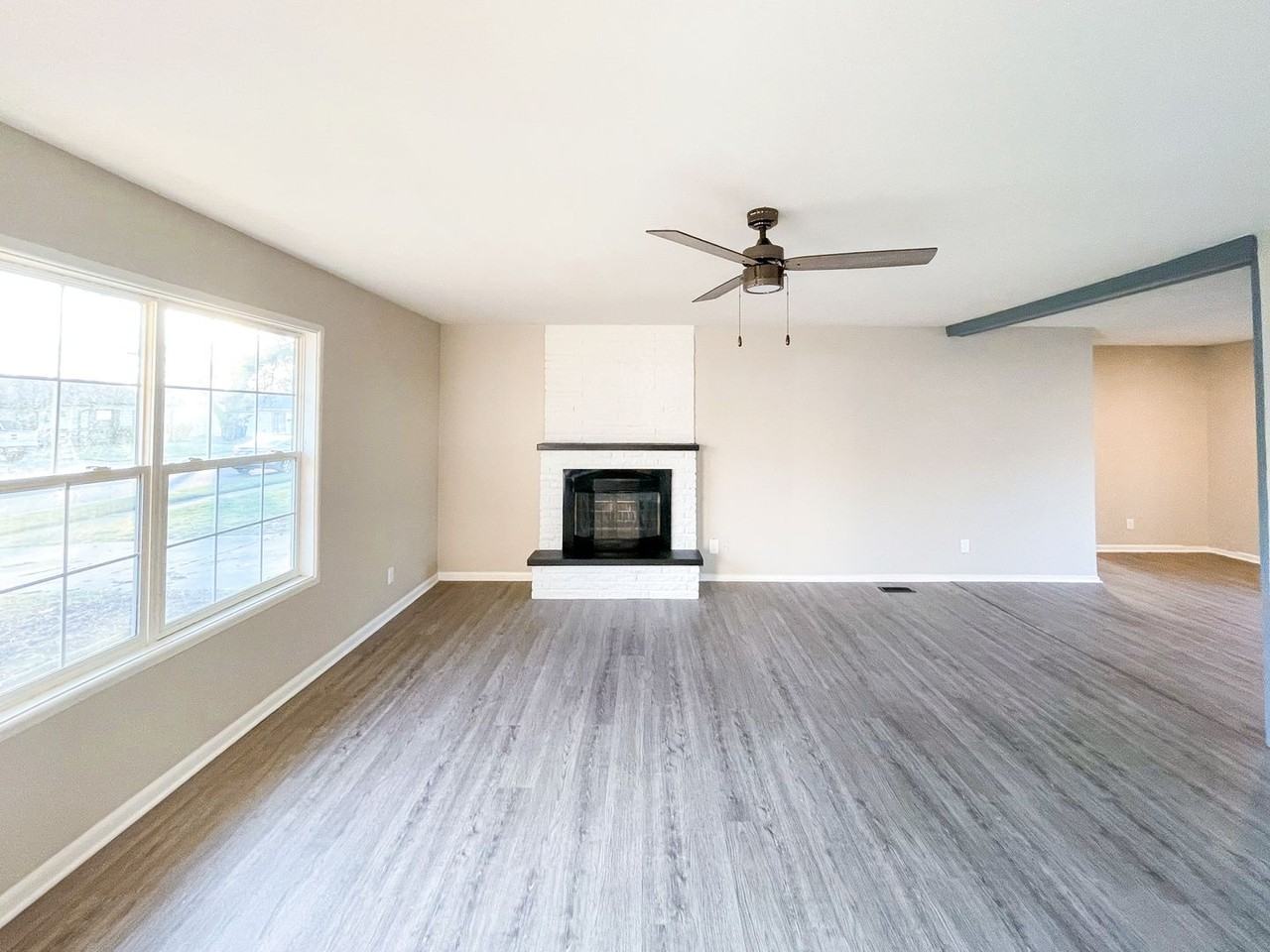 7916 E 34th St - Photo 3 of 15